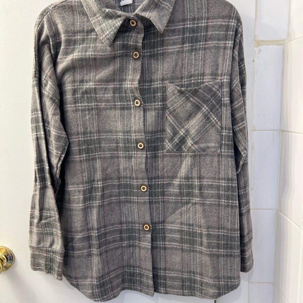 7th Ray Gray Plaid Button Down Shirt